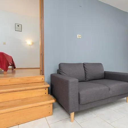 Apartman Adriana On Peaceful Location With Pool Póla